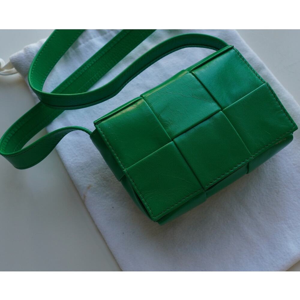 Bottega Veneta Cassette Crossbody Bag Maxi Intrecciato Leather Mini (Green) - Picture 12 of 14